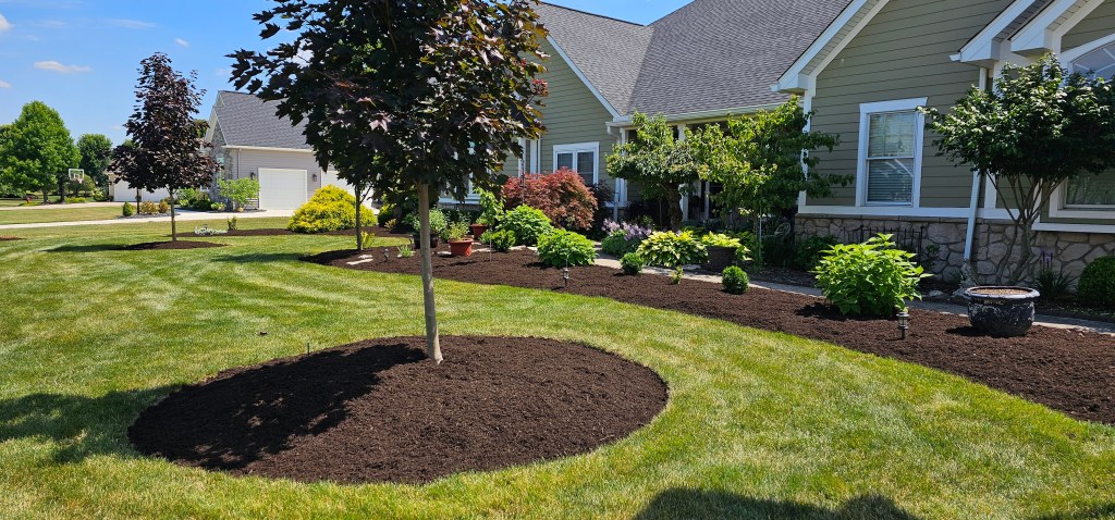 mulch install in montville