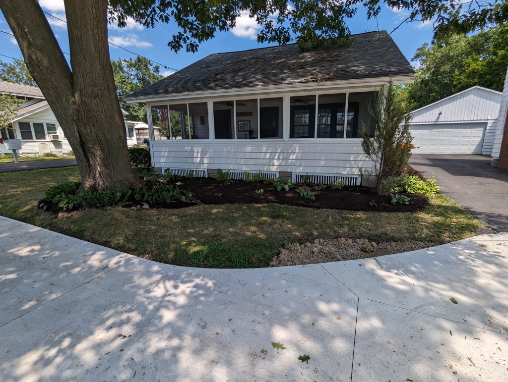Mulch install Chippewa Lake
