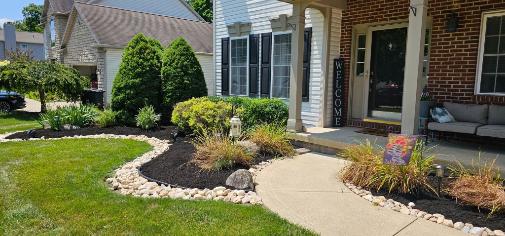 river rock and mulch combination in Montville Township Medina Ohio 
